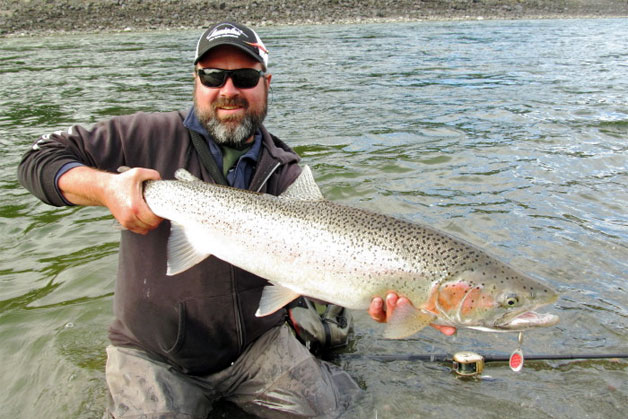 Rod Toth from Bent Rods Guiding and Fishing Co. is an experiened steelhead fisherman.